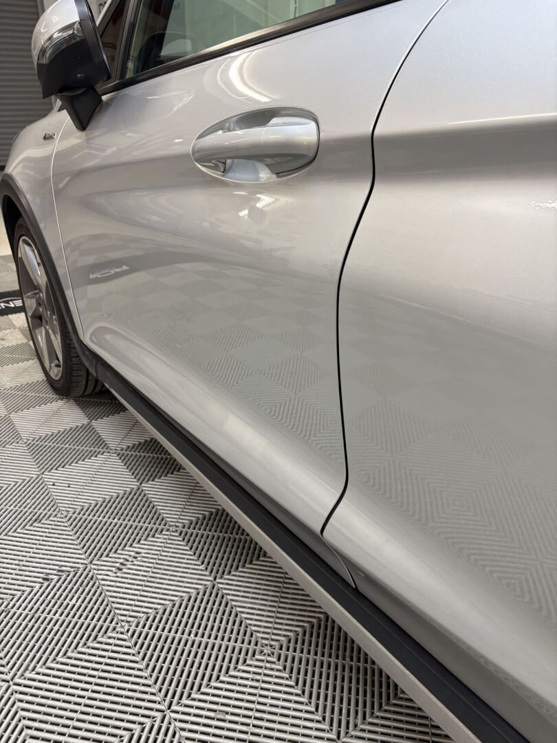 large collision dent repair near me<br />
