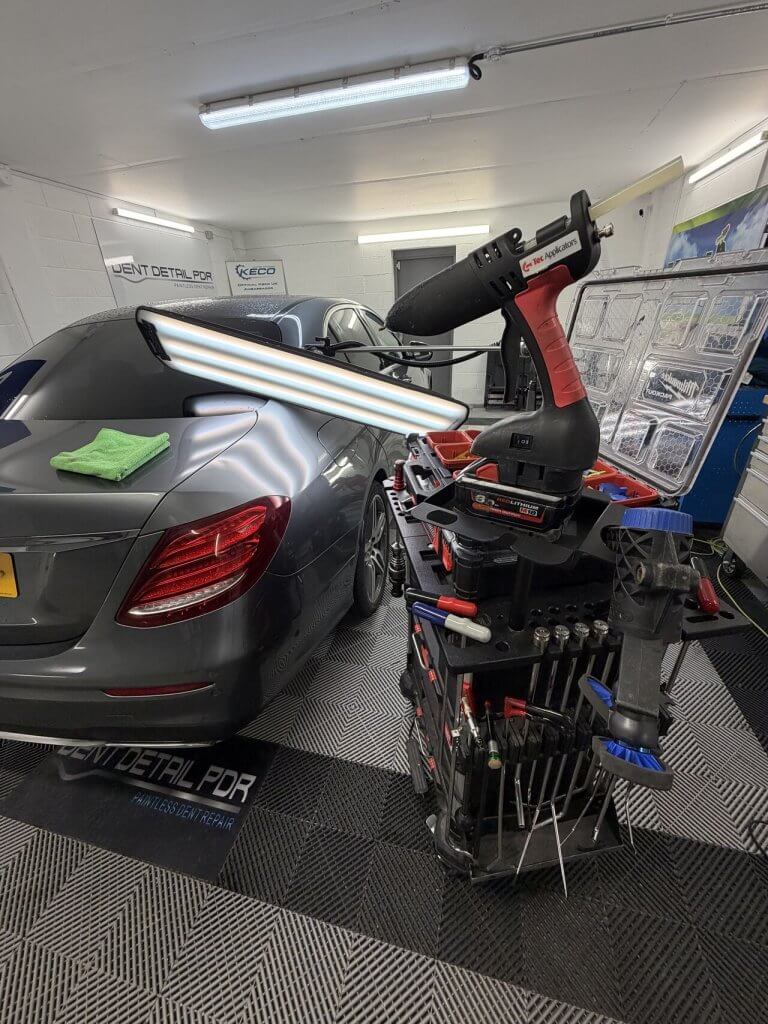 PDR equipment during a dent repair